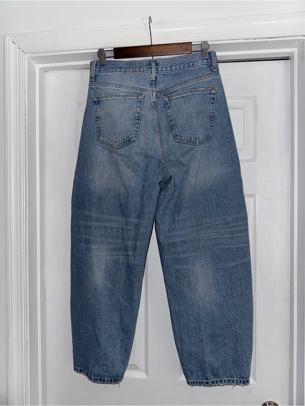 Zara Barrel Light Wash Jeans 4 - Picture 7 of 8